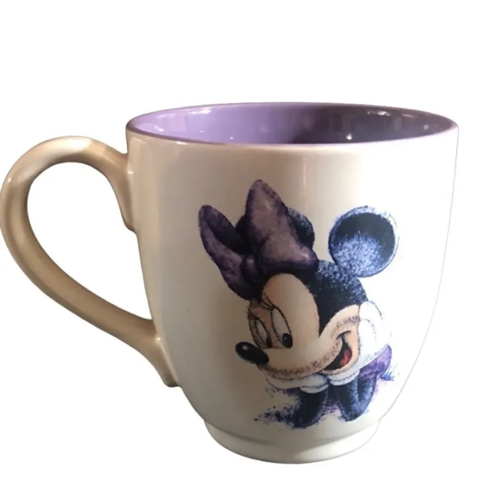 Vintage Disney Minnie Mouse With Purple Bow 20 Oz Mug.