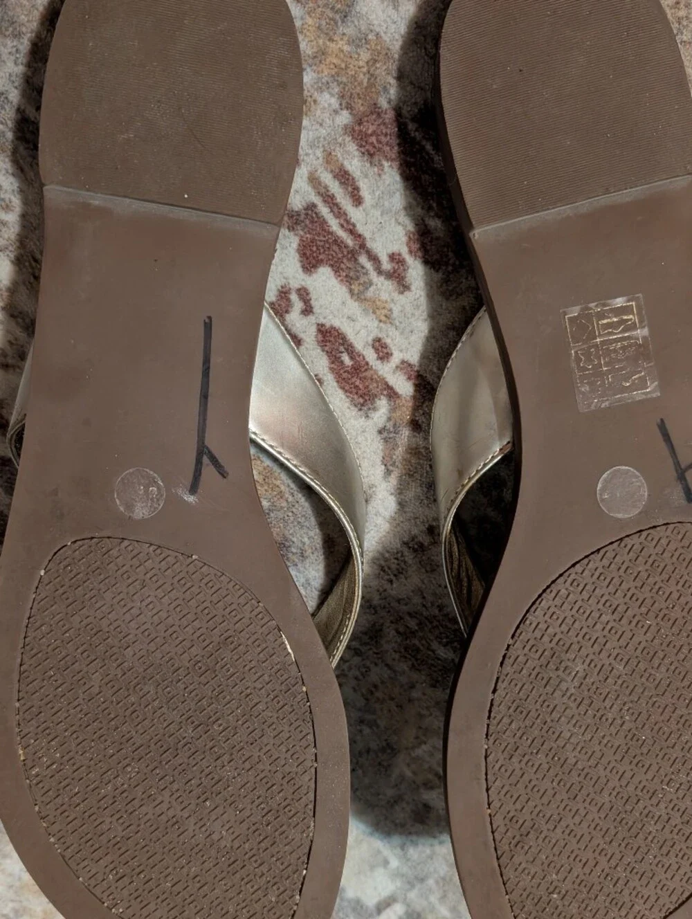 Tory Burch 👀 sandals embossed