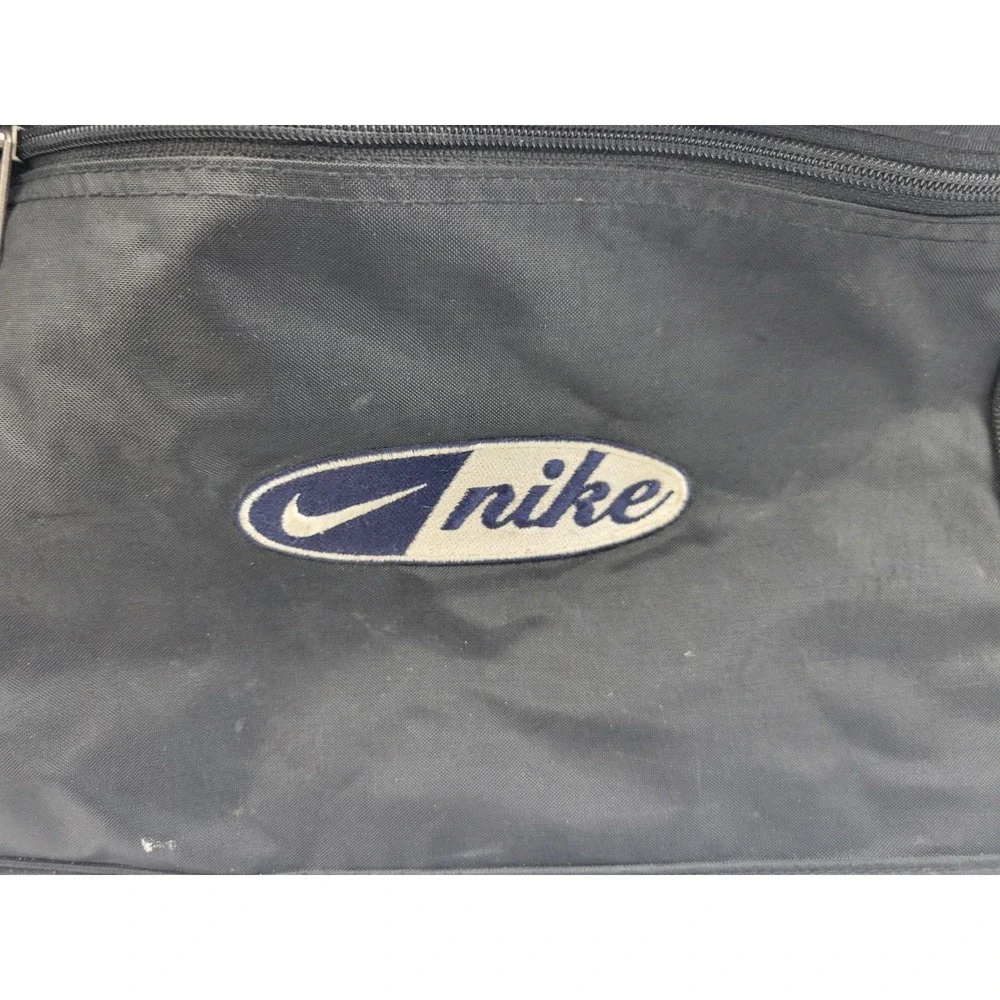 Nike vintage duffle