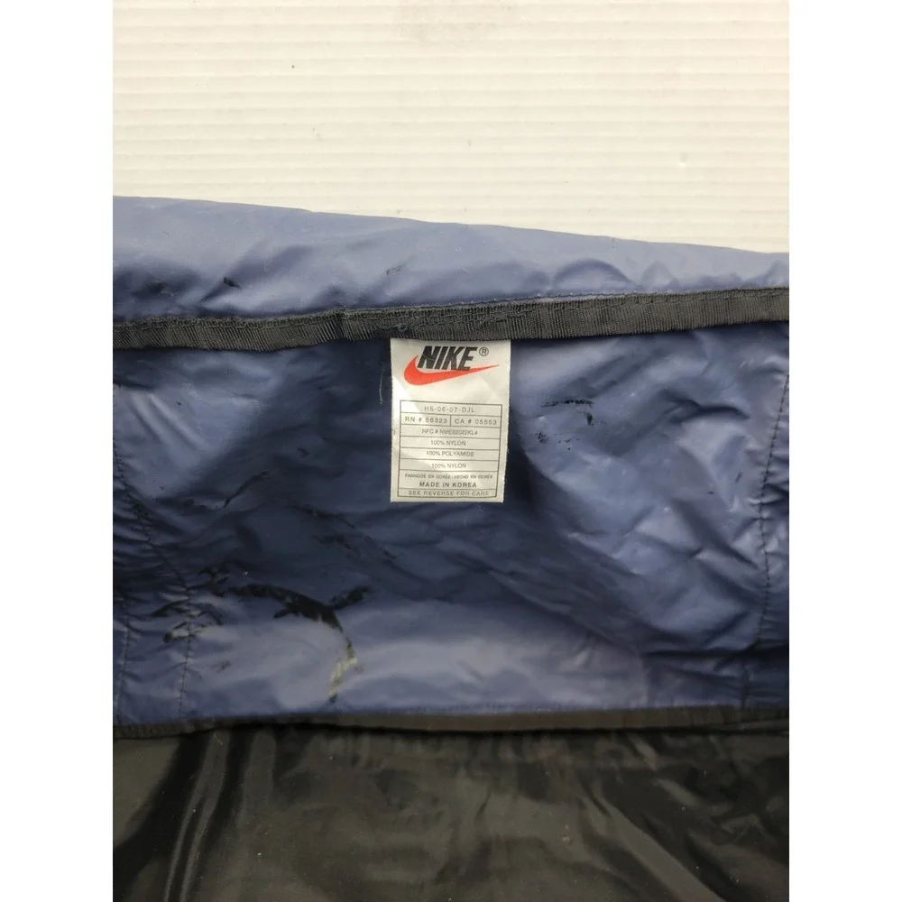Nike vintage duffle