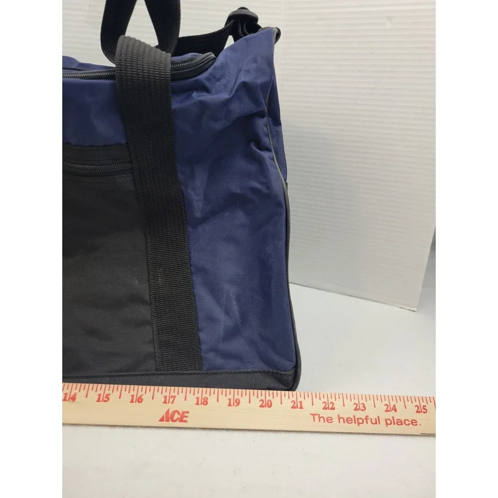Nike vintage duffle