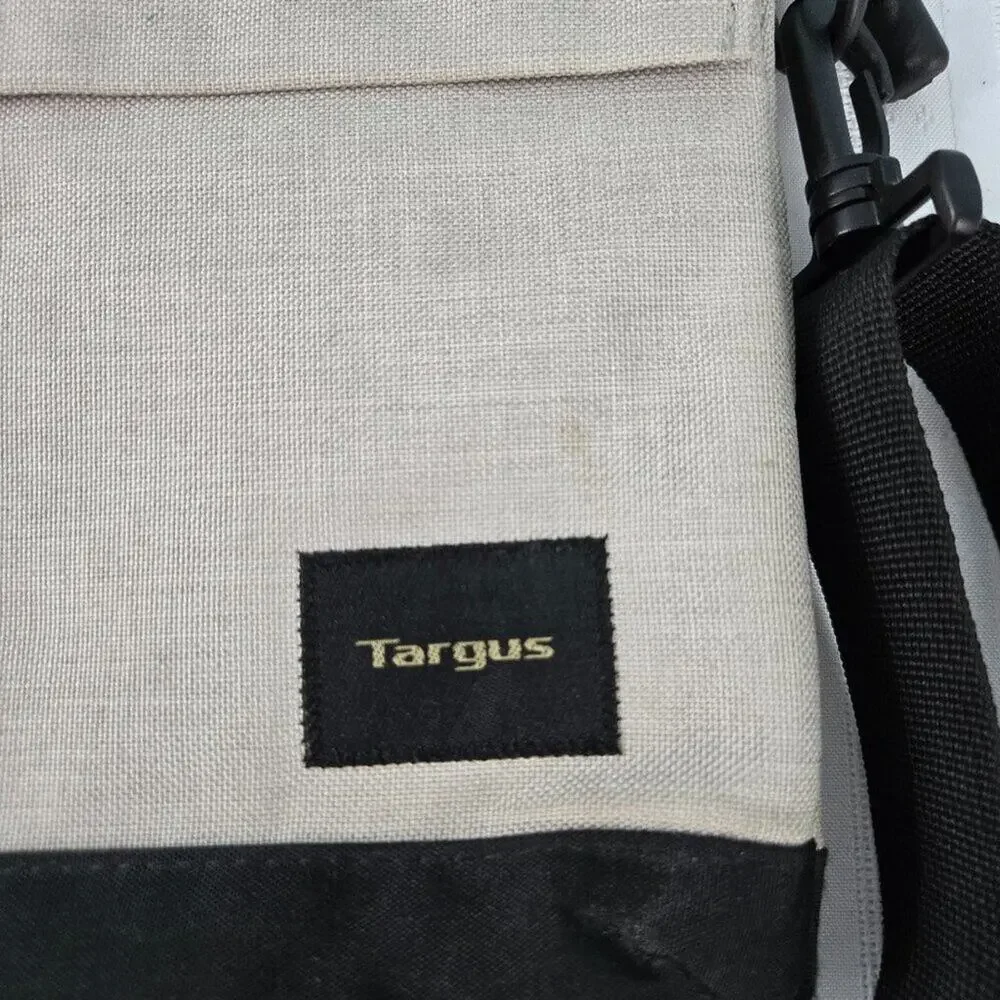 Targus strata business