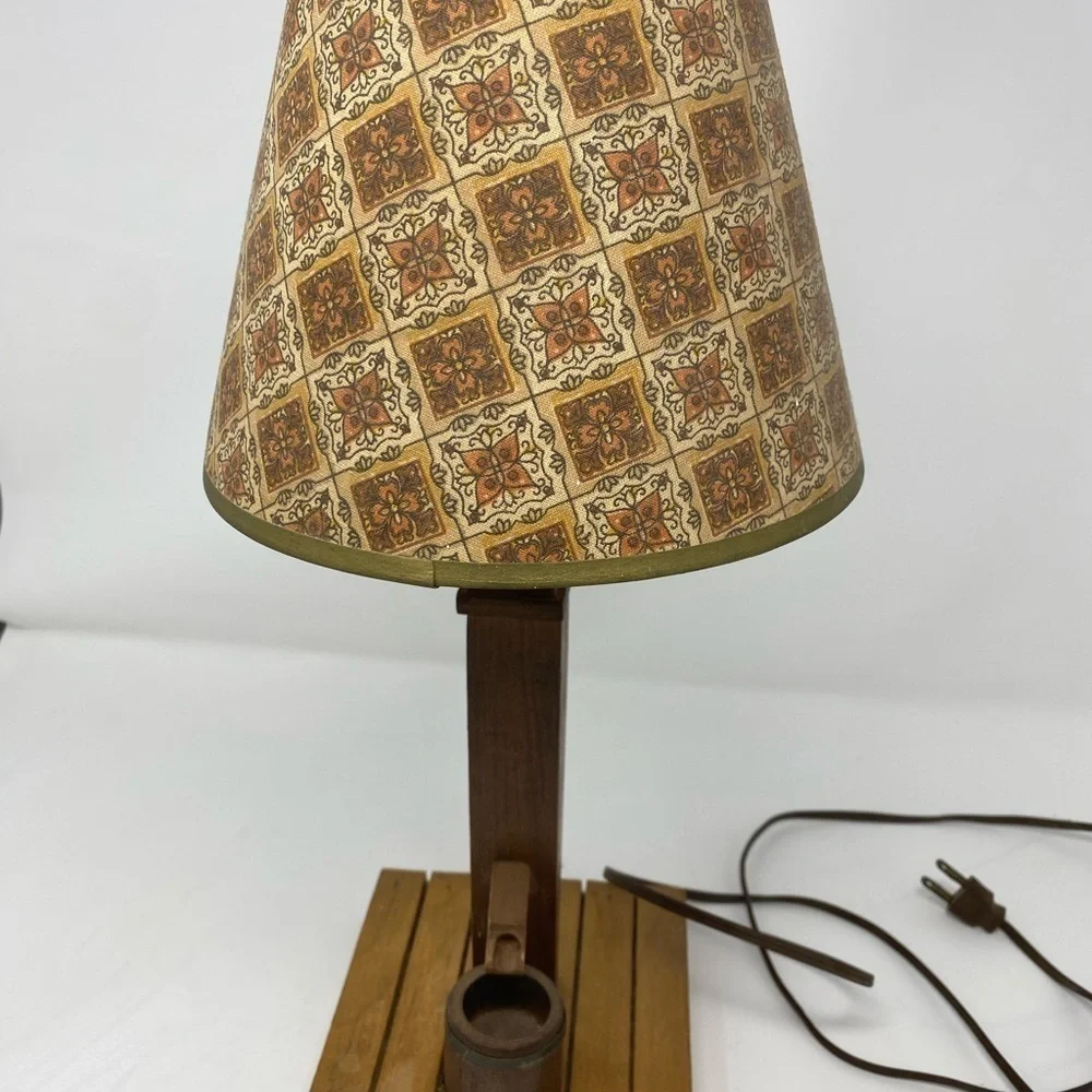 N/A vintage table
