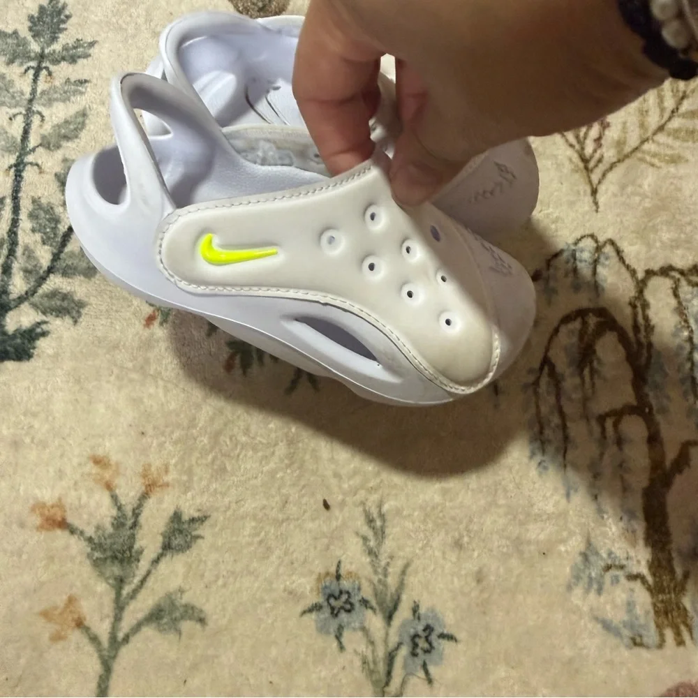 Nike comfortable stylish