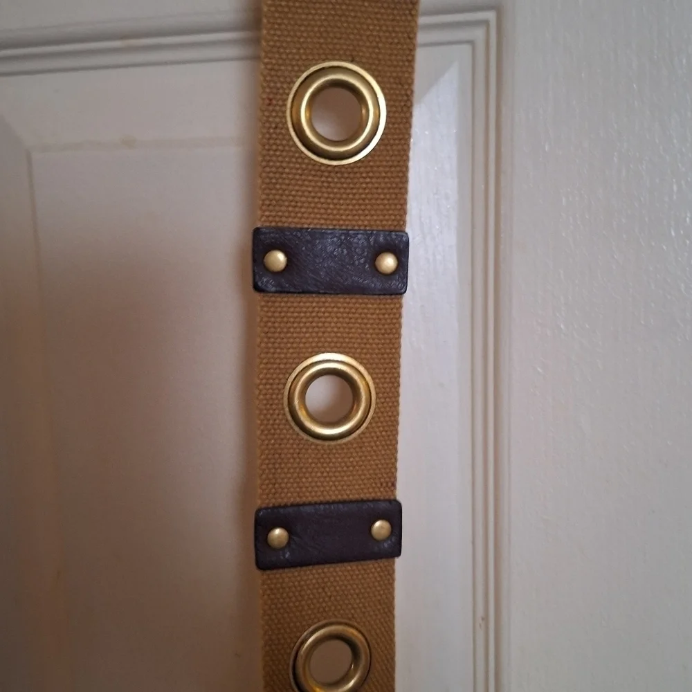 no brand 80 canvas