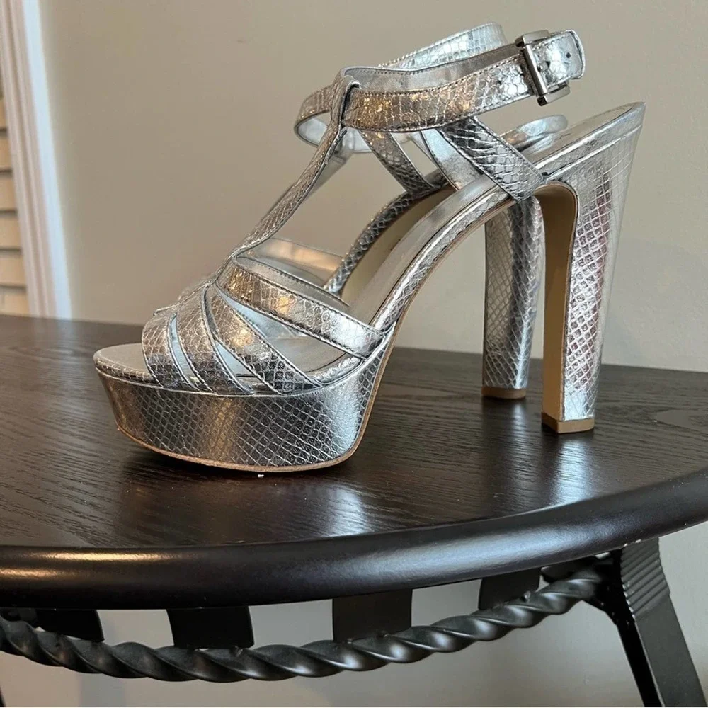 Michael Kors brand michael