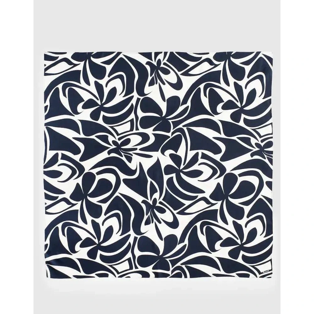 Madewell Navy Blue White 100% Silk Bandana Graphic Floral Scarf NS765 NEW