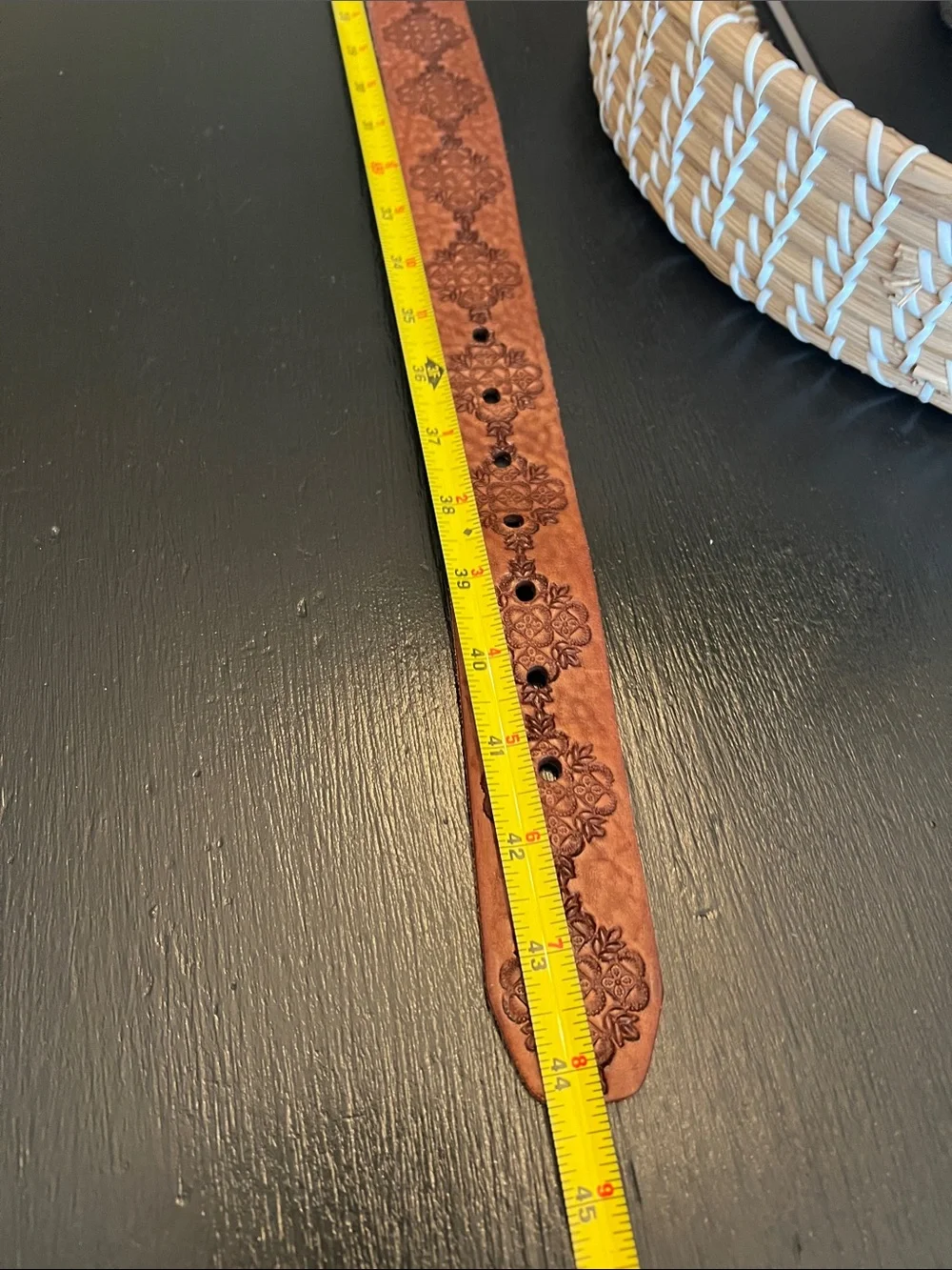 American Eagle Outfitters classic embossed