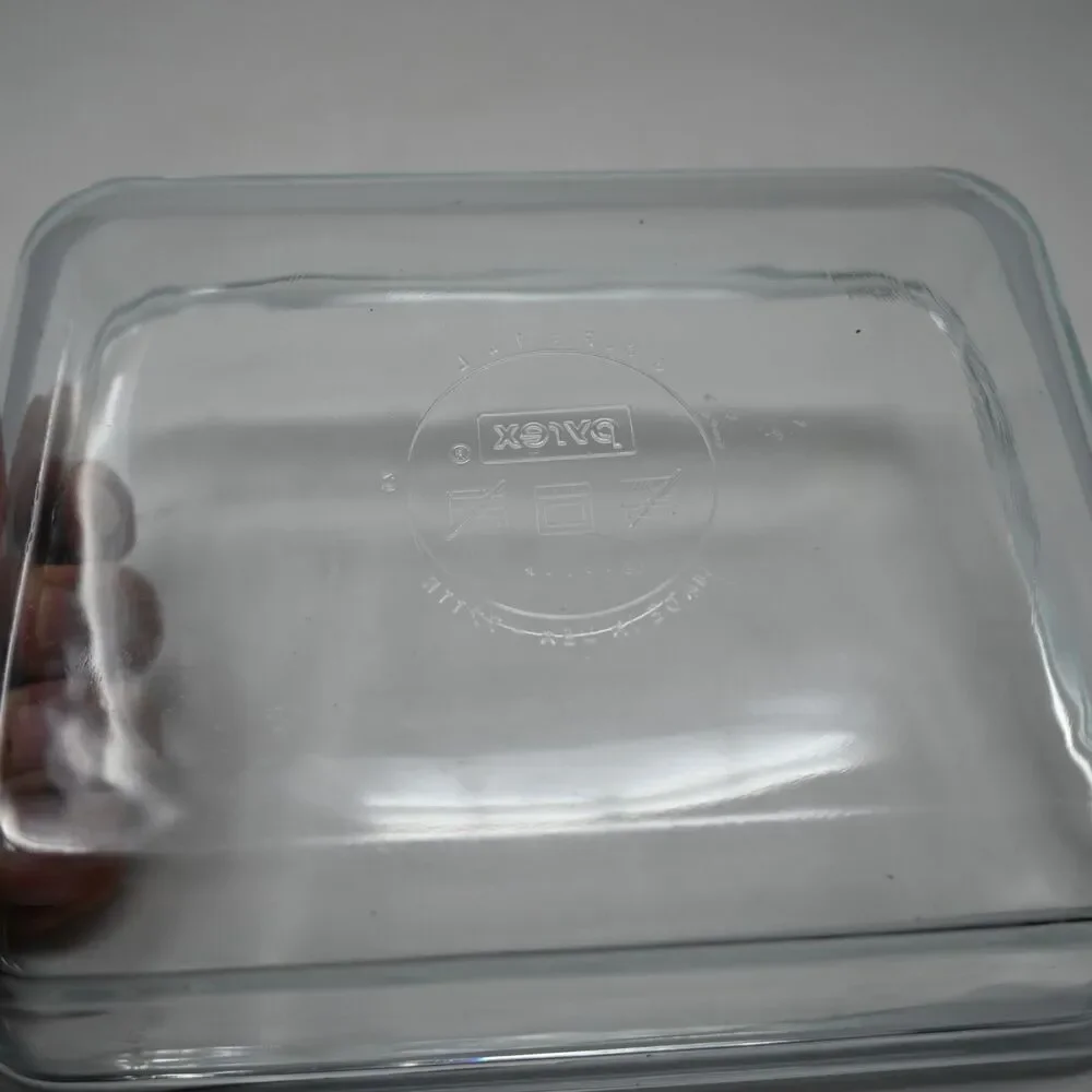 Pyrex authentic 7211r