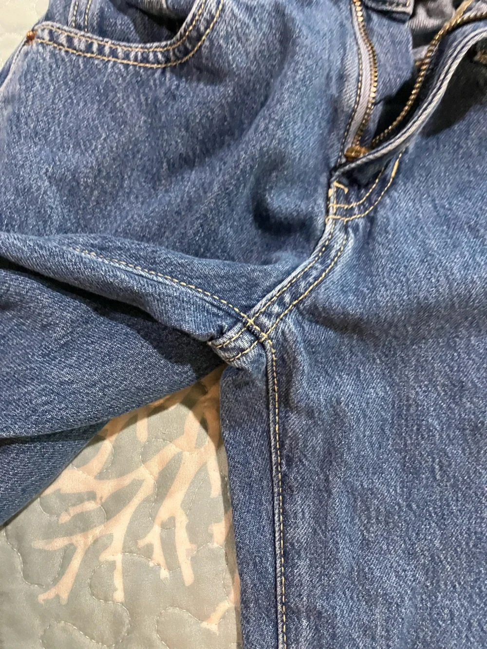 Old Navy high 5” metal