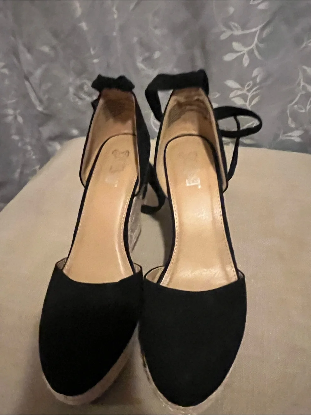 Splash black ankle