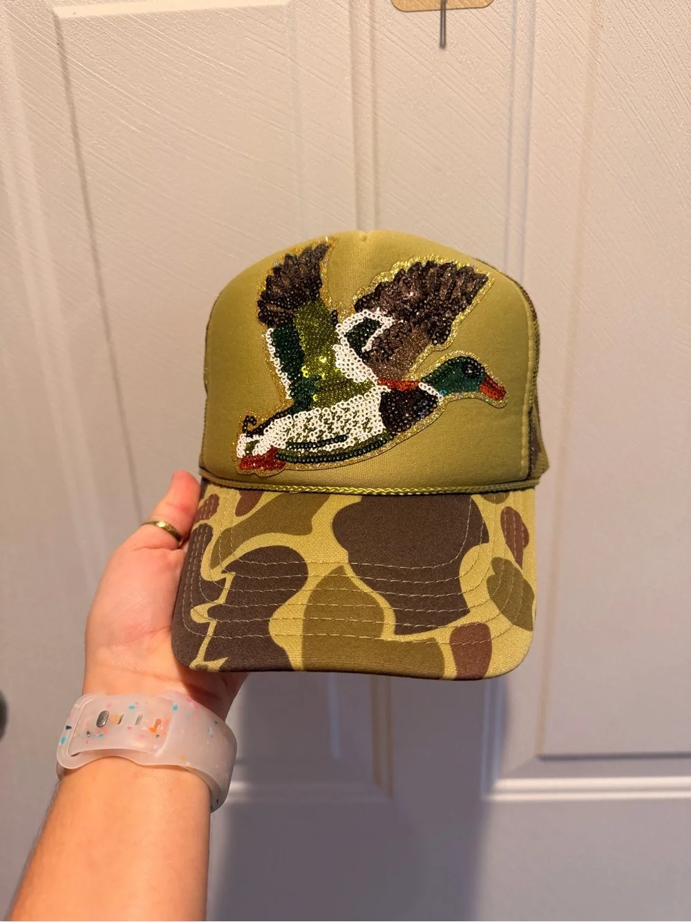 N/A decorative trucker