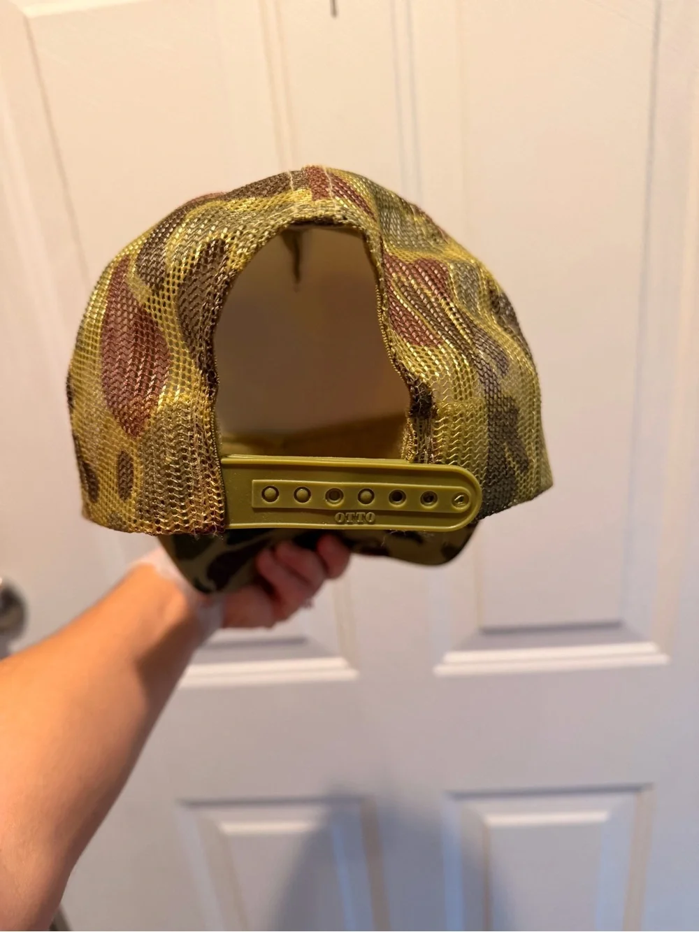 N/A decorative trucker