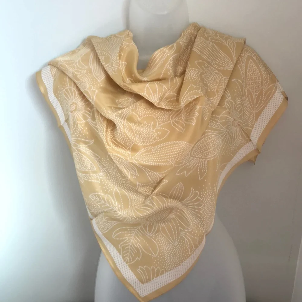 VTG Evan Picone Dotted Floral Pattern Golden Look Silk Square Scarf