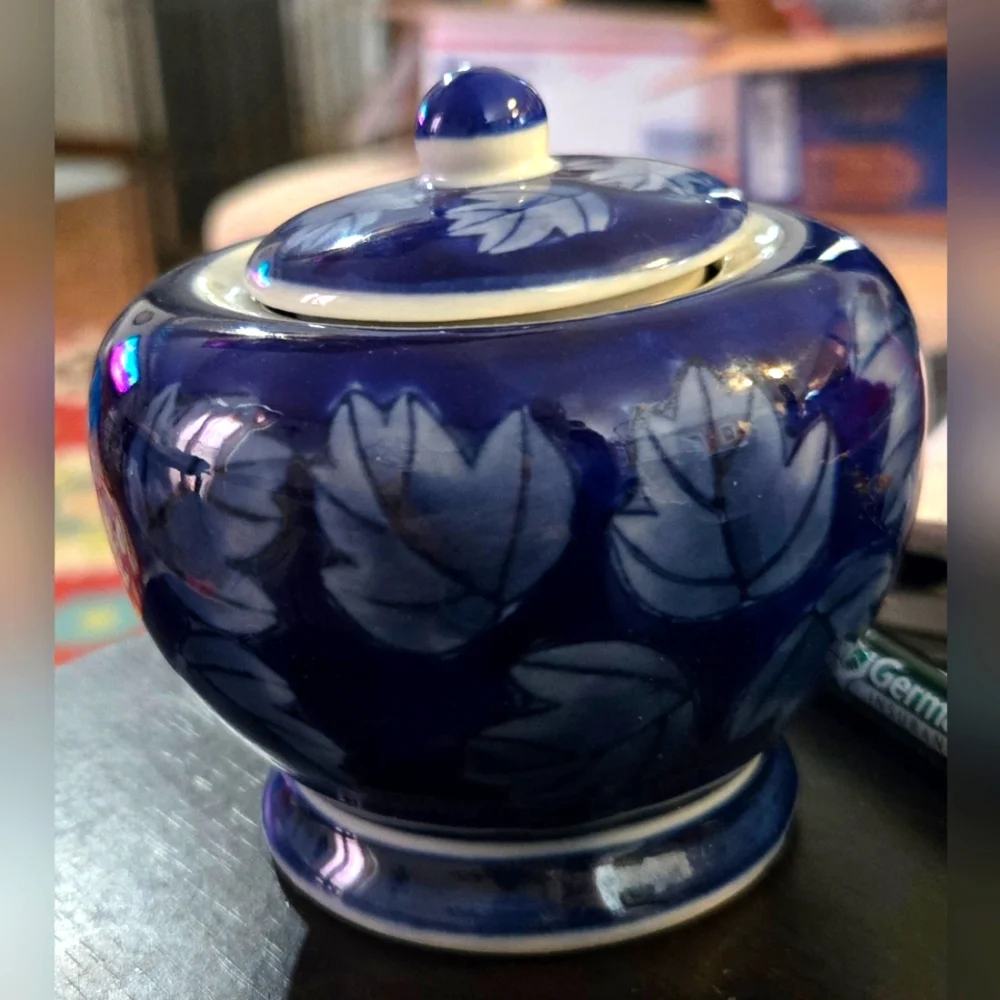 🌞SMALL VTG SUGAR BOWL