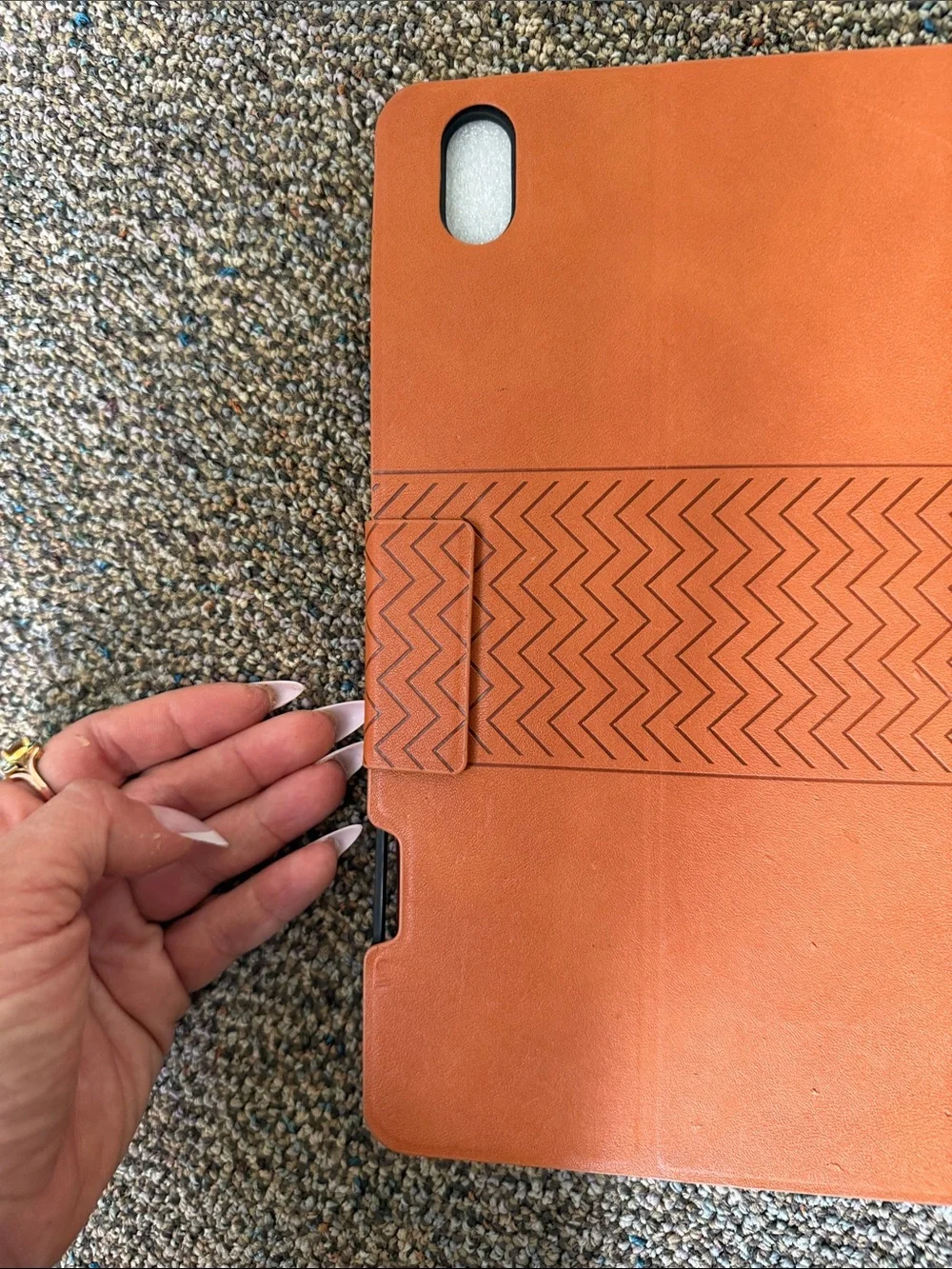 Auden magnetic carrying
