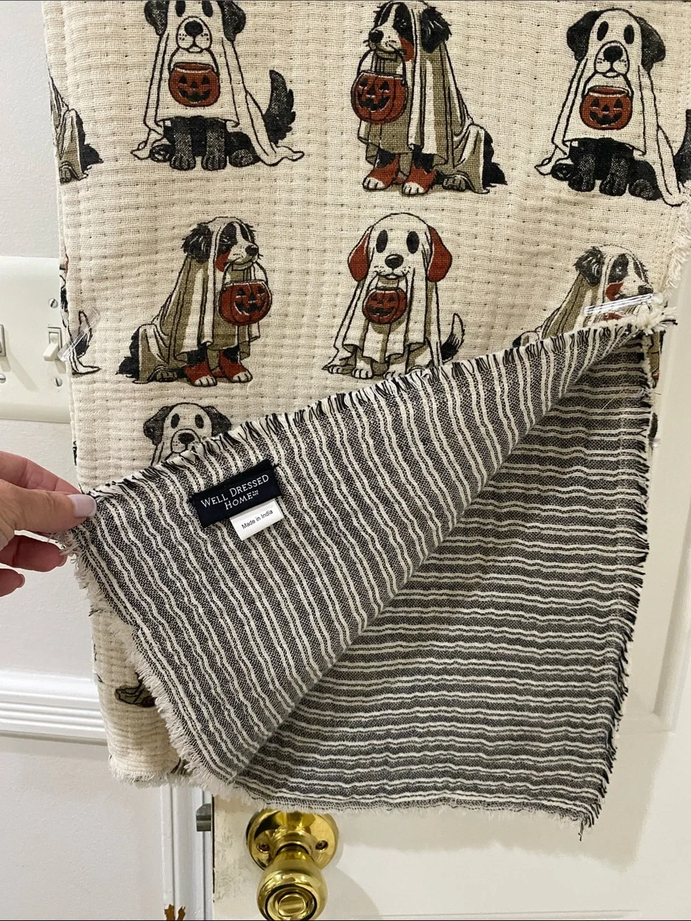NWT.  Well Dressed Home, Halloween  dogs, decorative throw blanket.