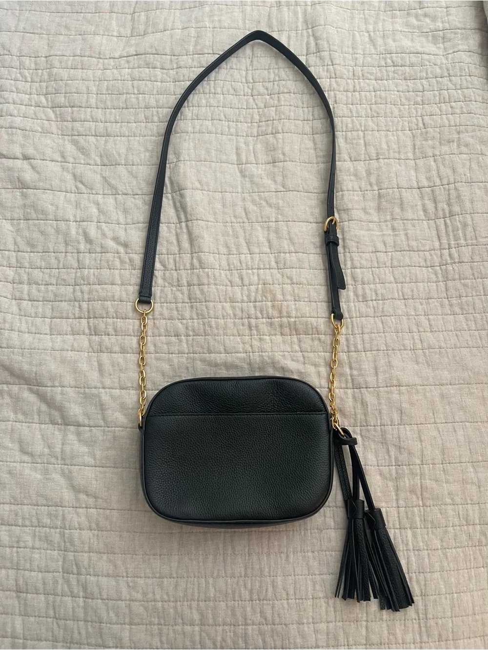 Tory Burch compact pebbled
