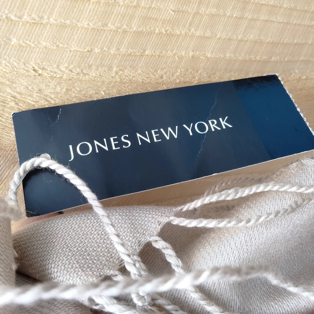 Jones New York jones shawl
