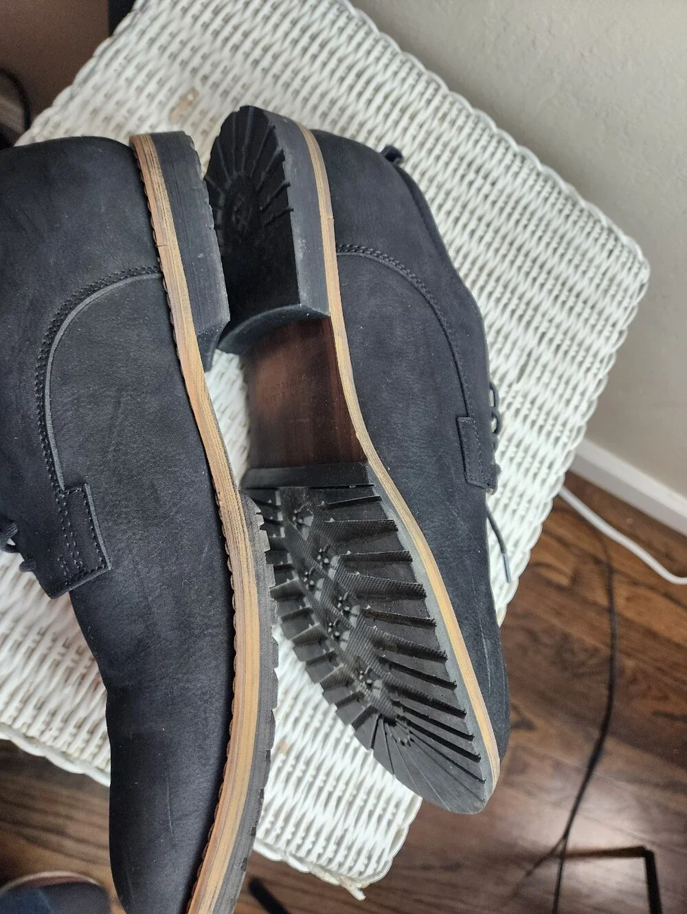 Perry Ellis classic black