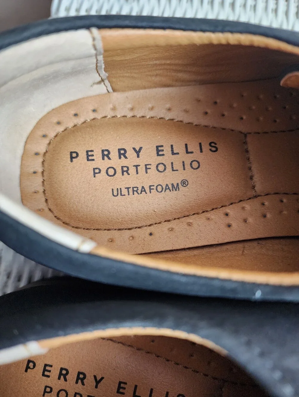 Perry Ellis classic black