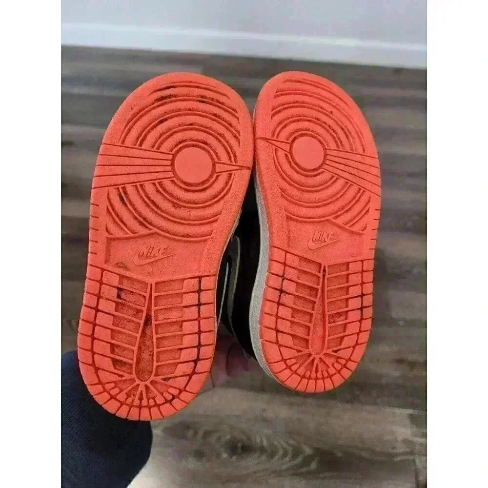 Nike little soles dirt
