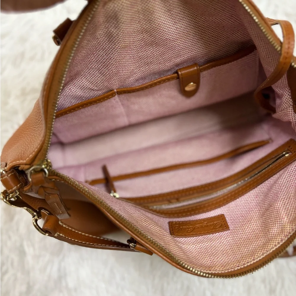 Dooney & Bourke chic leather