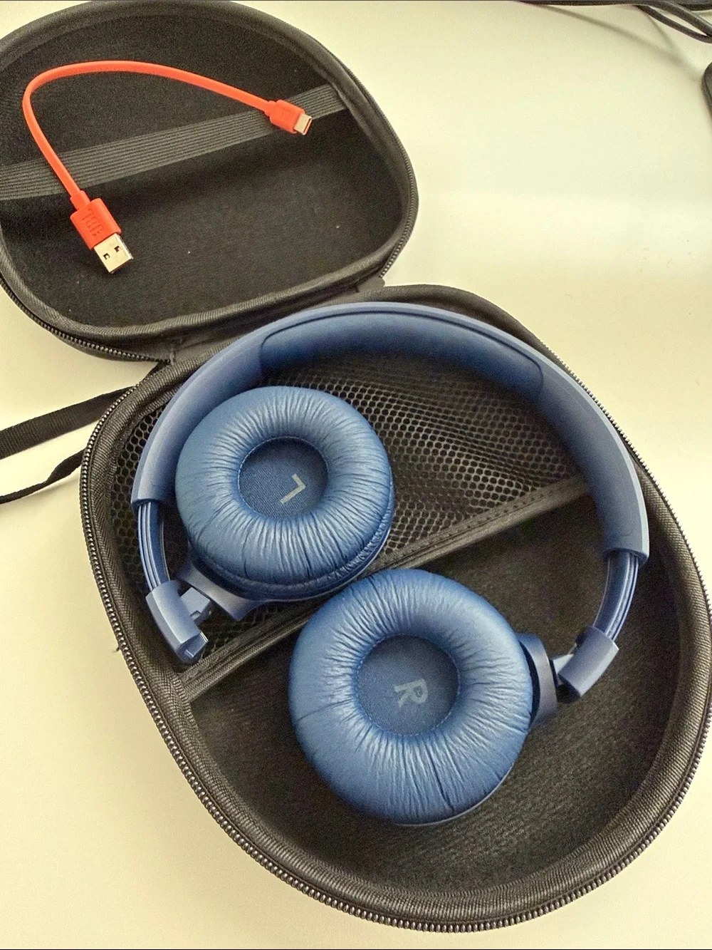 JBL compact foldable
