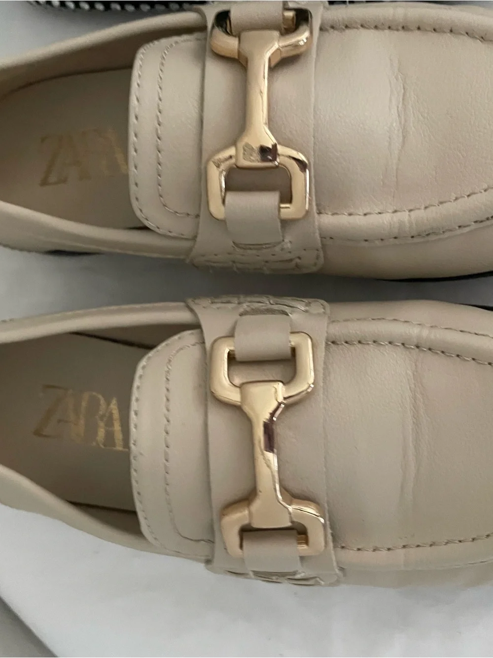 Zara pairs girls
