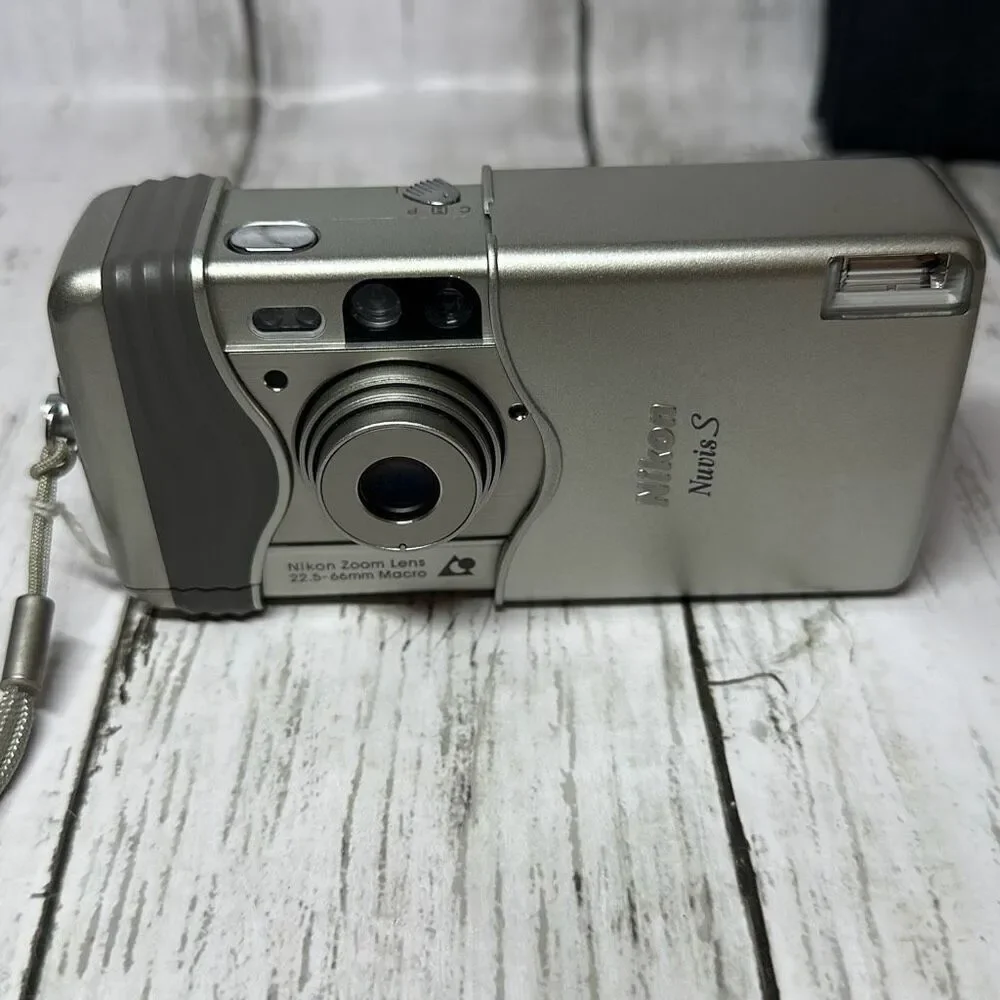 Nikon nuvis aps