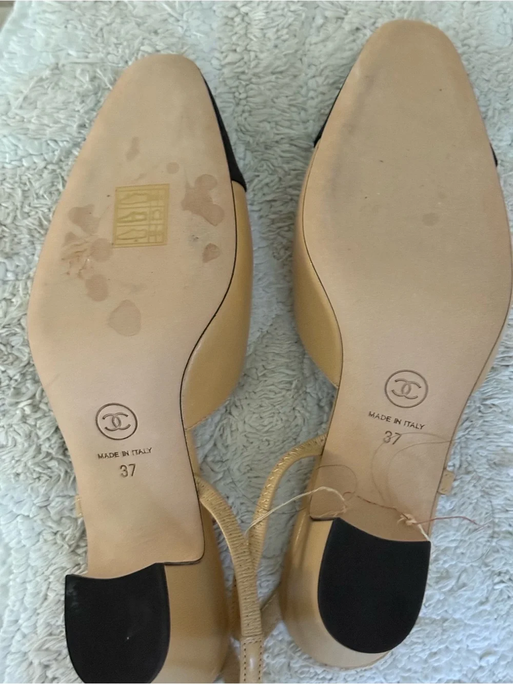 CHANEL classic slingback