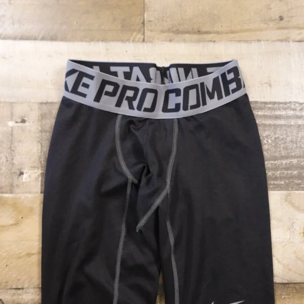 Nike pro combat