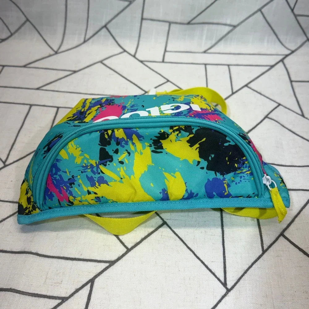 Igloo insulated fanny
