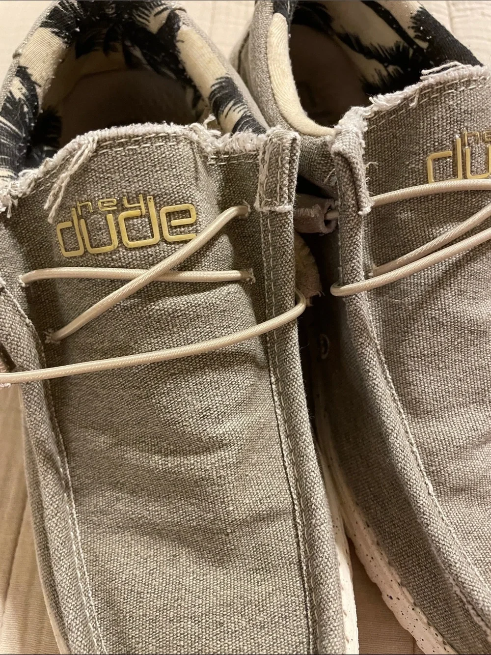 Hey Dude beige hey