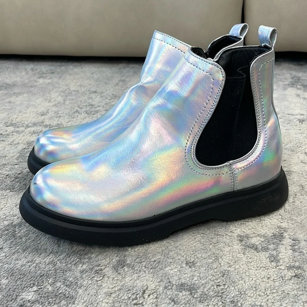 New DV Dolce Vita Cole Ankle Boots Iridescent Metallic Moon Boots Sz 4