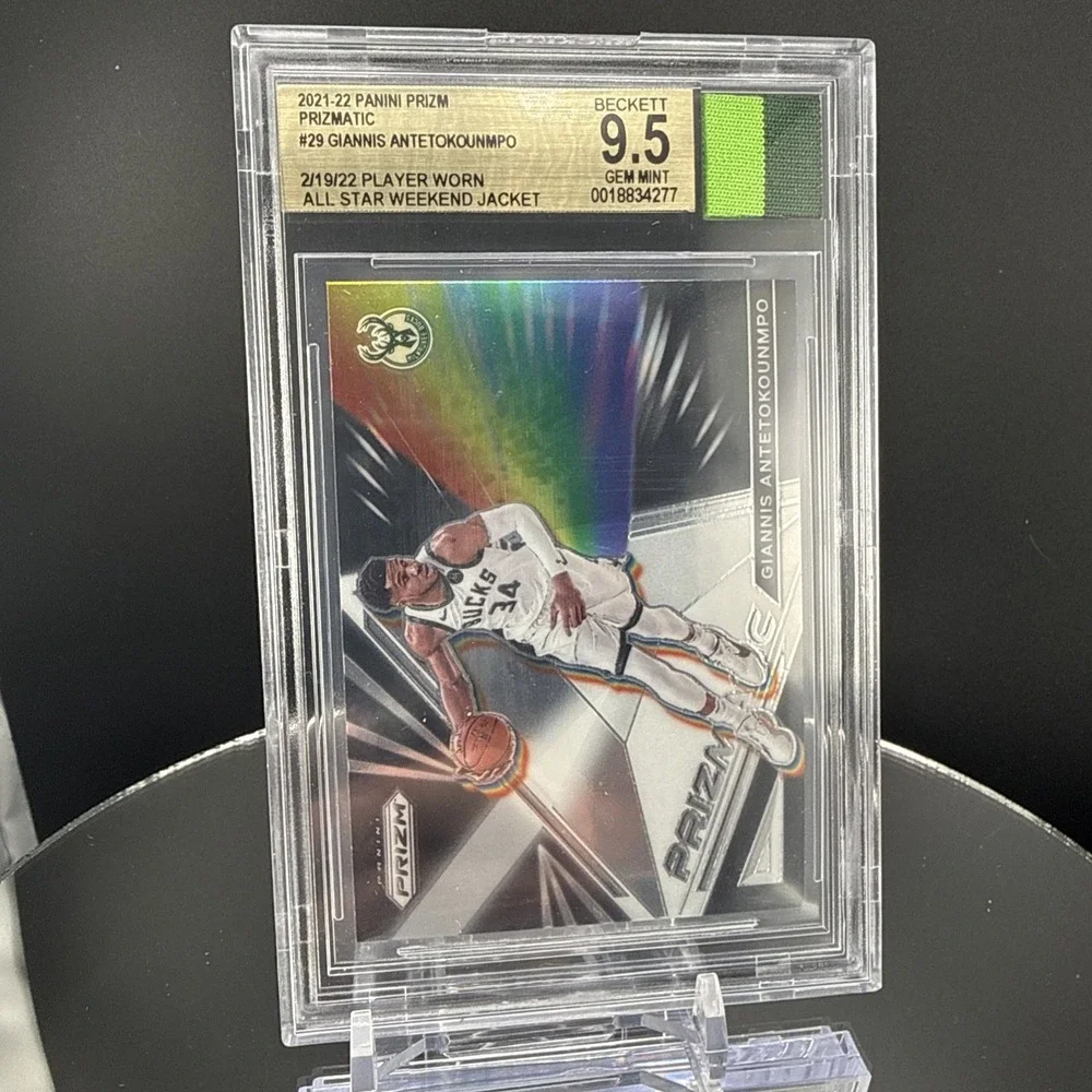 2021 Player Worn Jacket Giannis Antetokounmpo‎ #29 BGS 9.5 Gem Mint PRIZMATIC