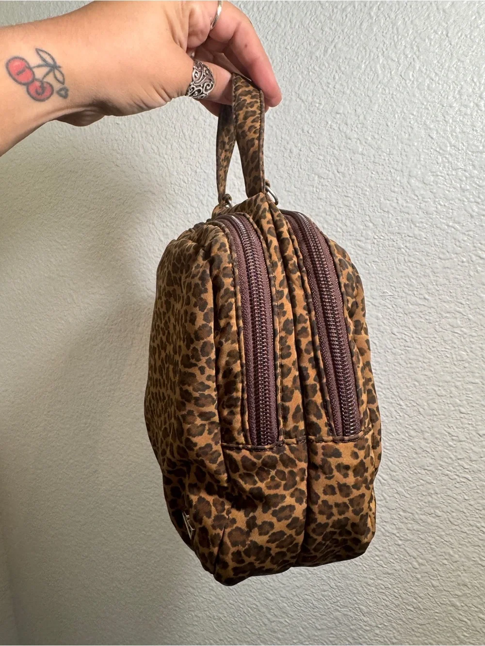 Bottega Veneta very good