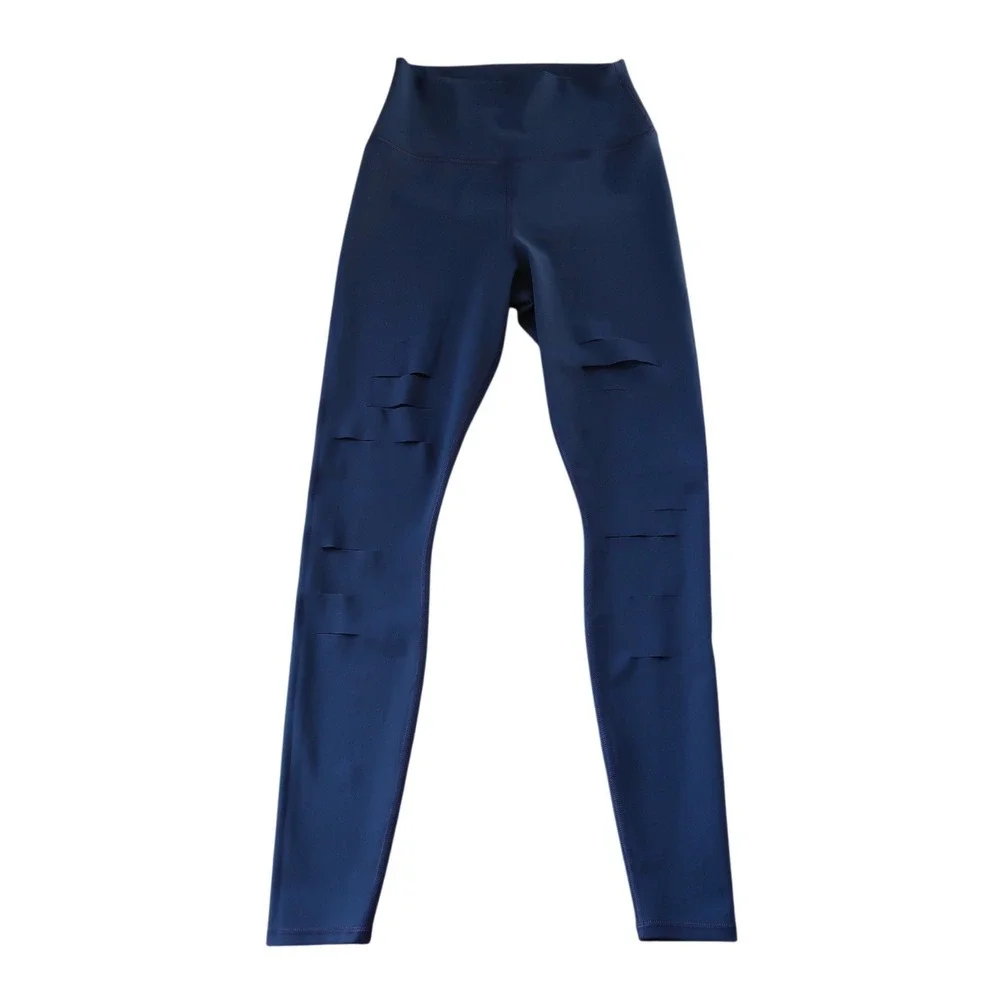 ALO Yoga activewear athleisure seams