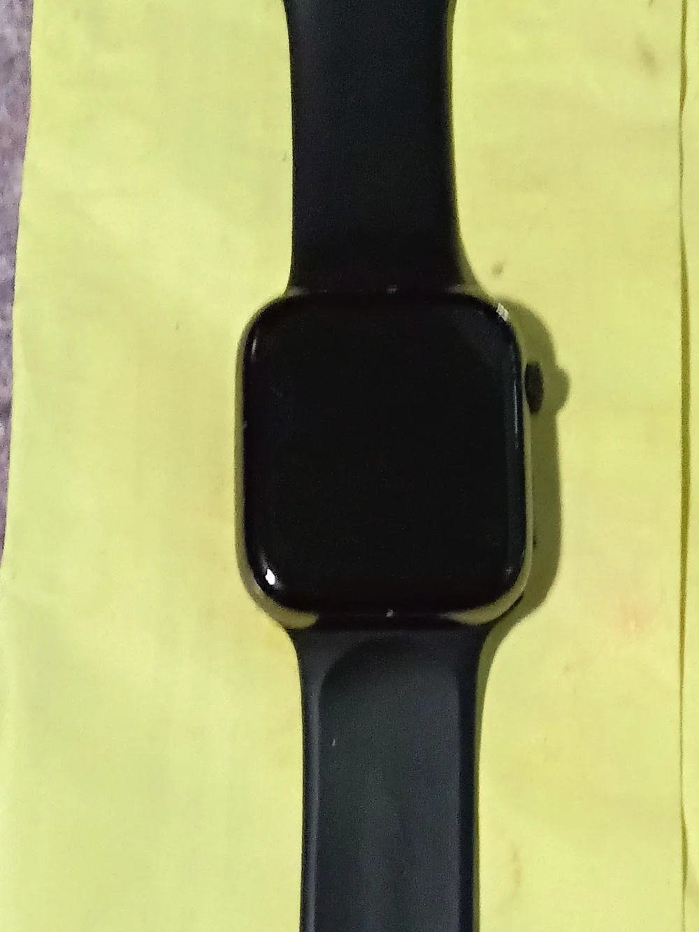 Black Smartwatch with Black Silicone Band - Fitness & Notifications