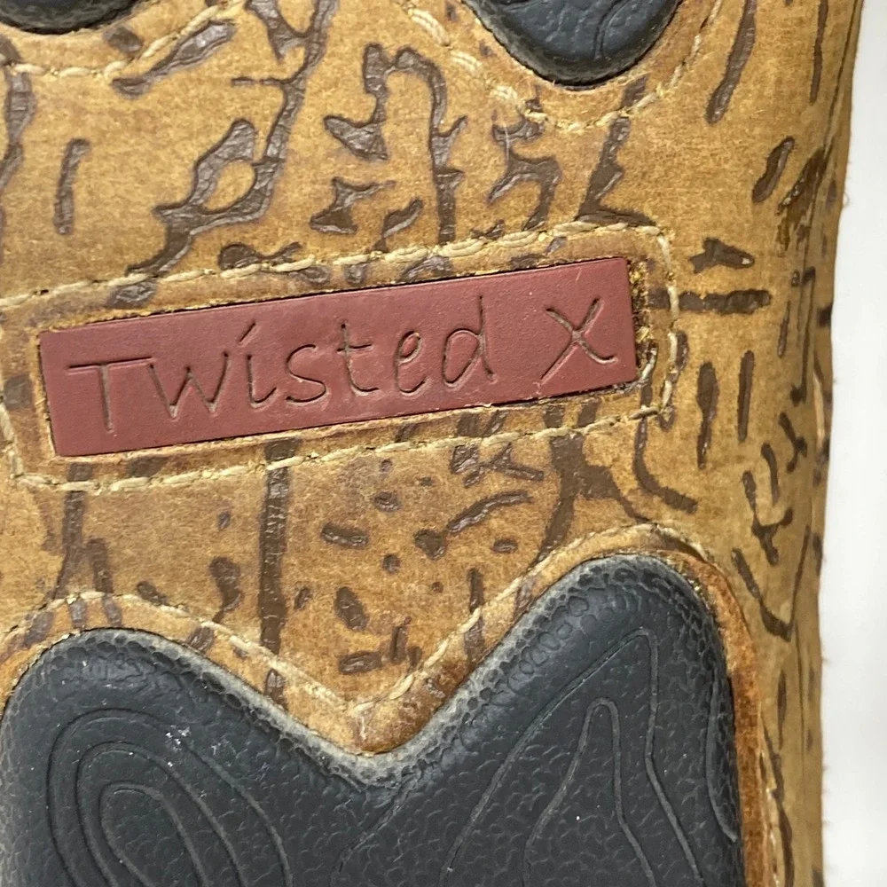 Twisted X keywords twisted