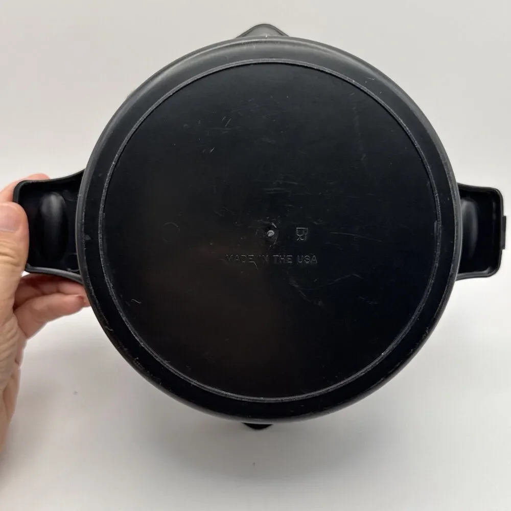 PAMPERED CHEF Brown 2 Qt. Micro-Cooker Microwave Strainer #2778 Made in USA