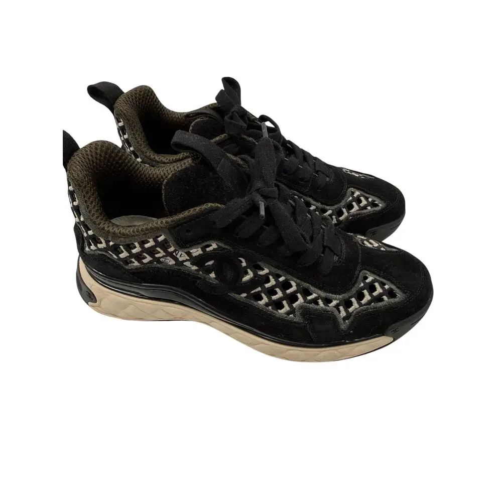 CHANEL interlocking cc