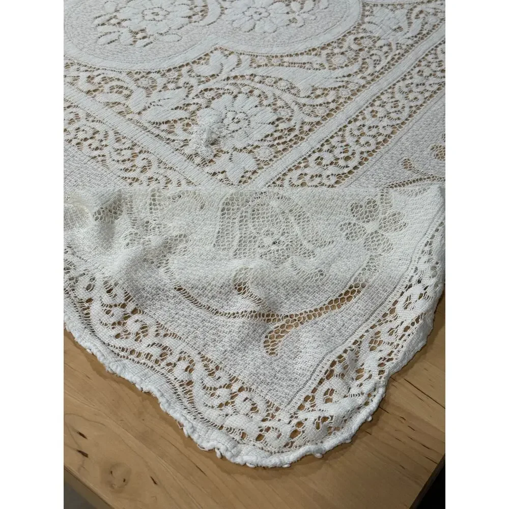 QUACKER vintage lace
