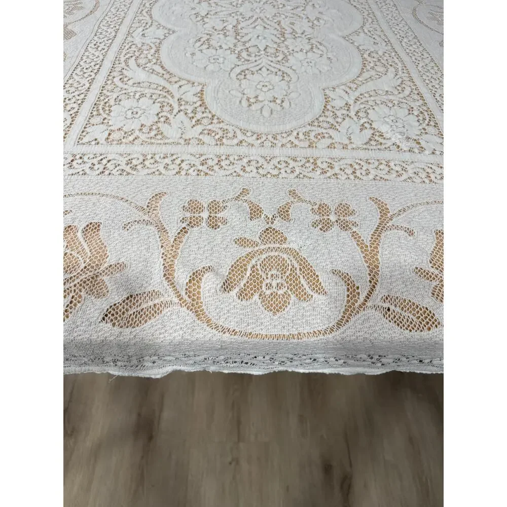 QUACKER vintage lace