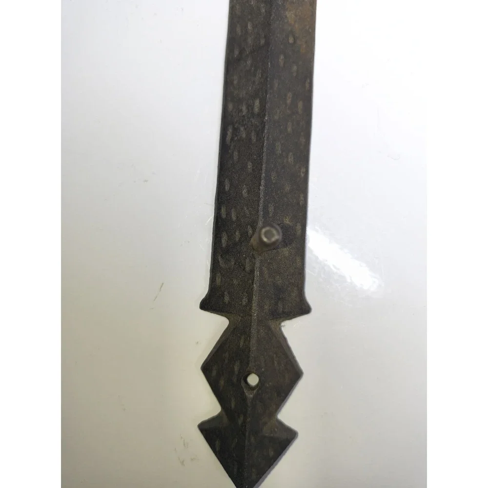 The Unbranded Brand vintage iron