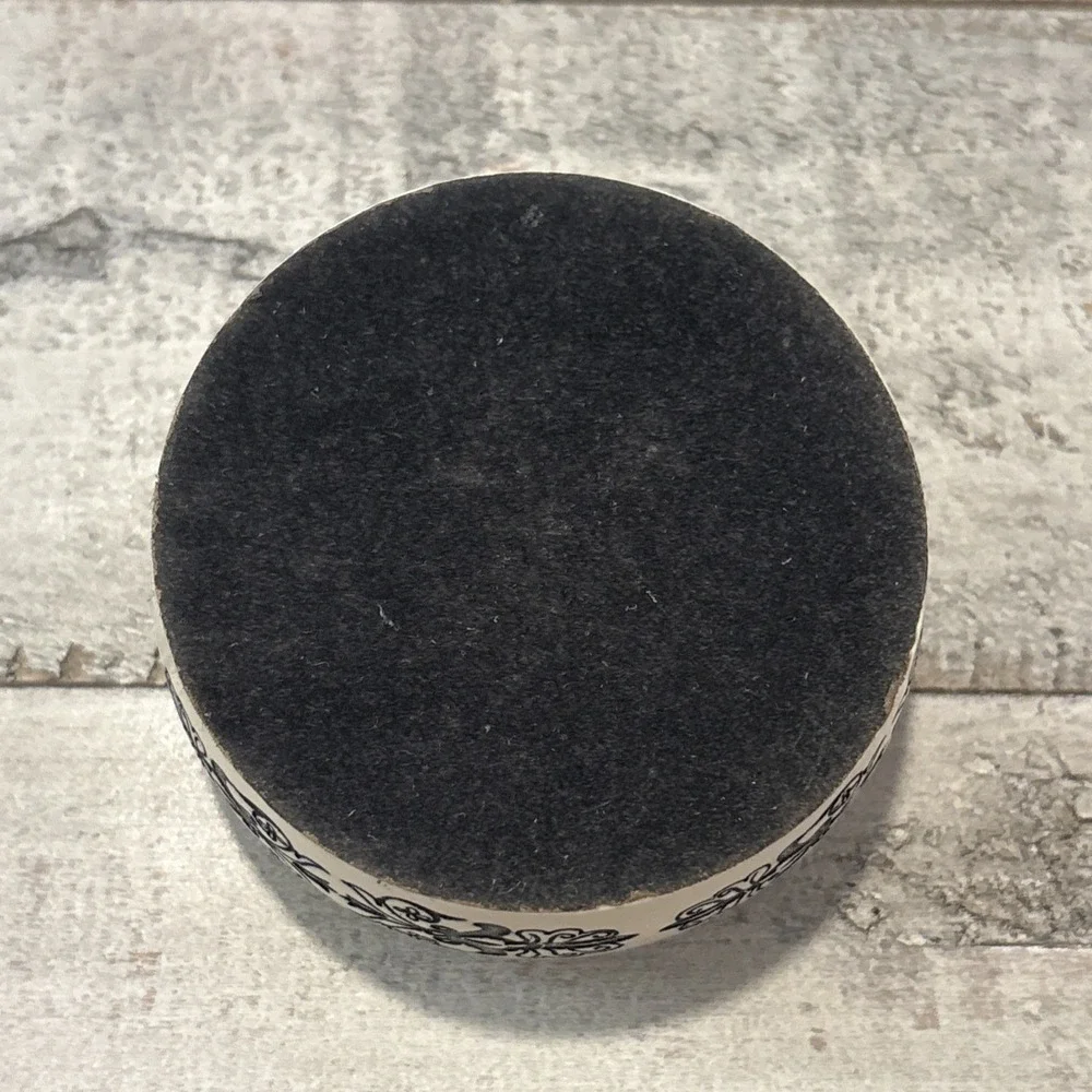 Baekgaard paper weight
