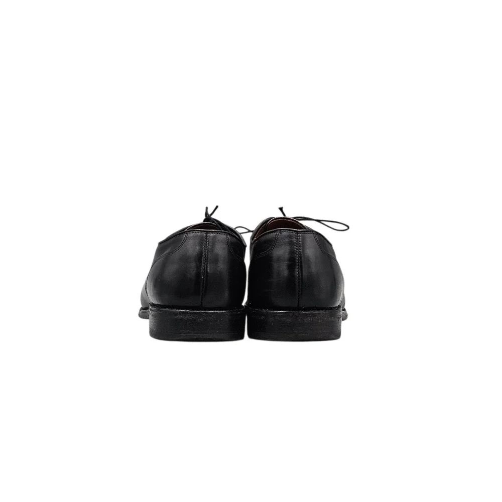 Allen Edmonds there some