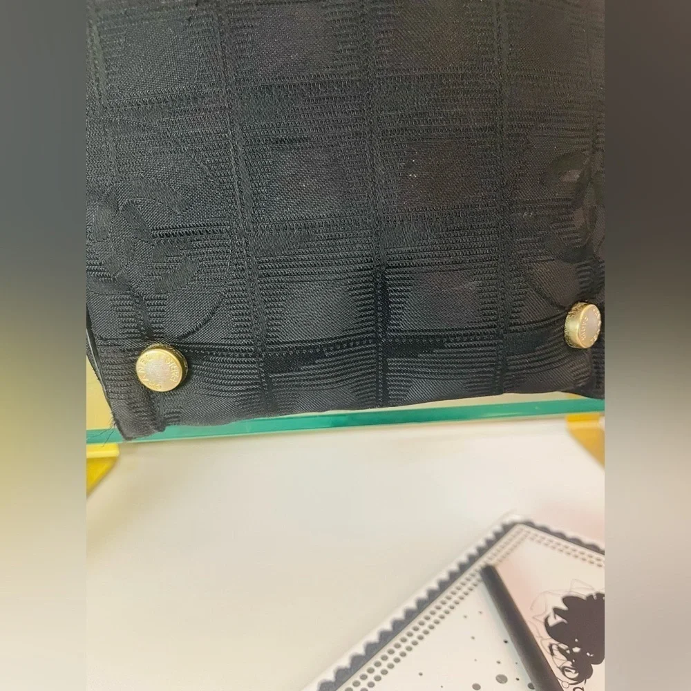 CHANEL travel tote