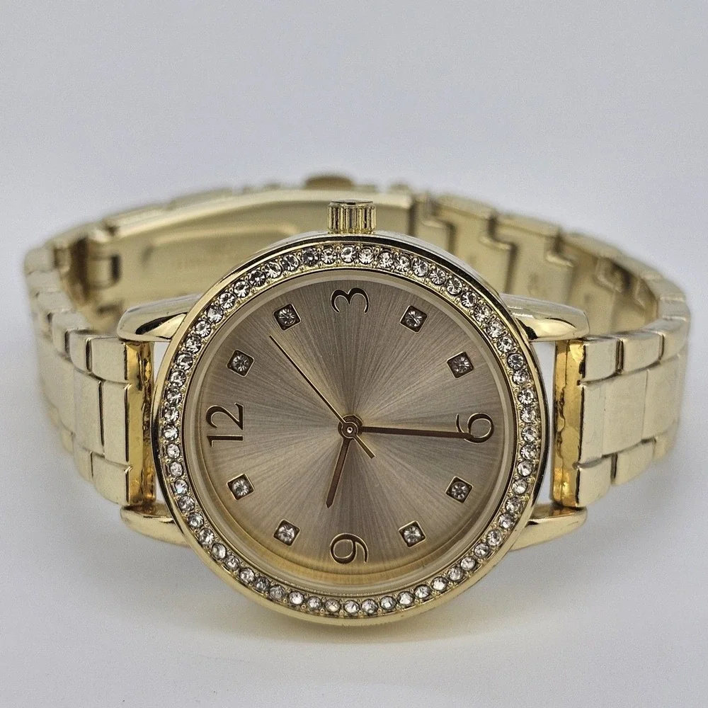 32MM Women's Watch Gold Dial Crystal Bezel Gold Bracelet Band New Battery‎