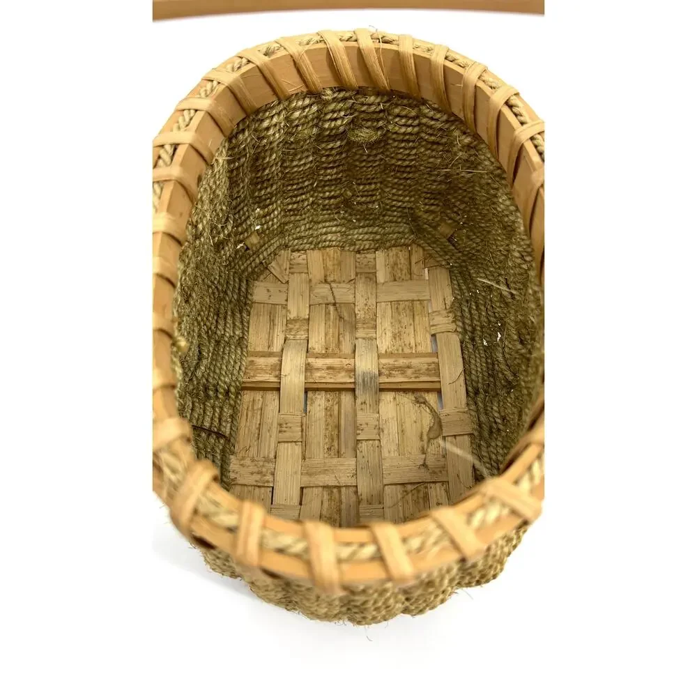 Vintage wicker handle